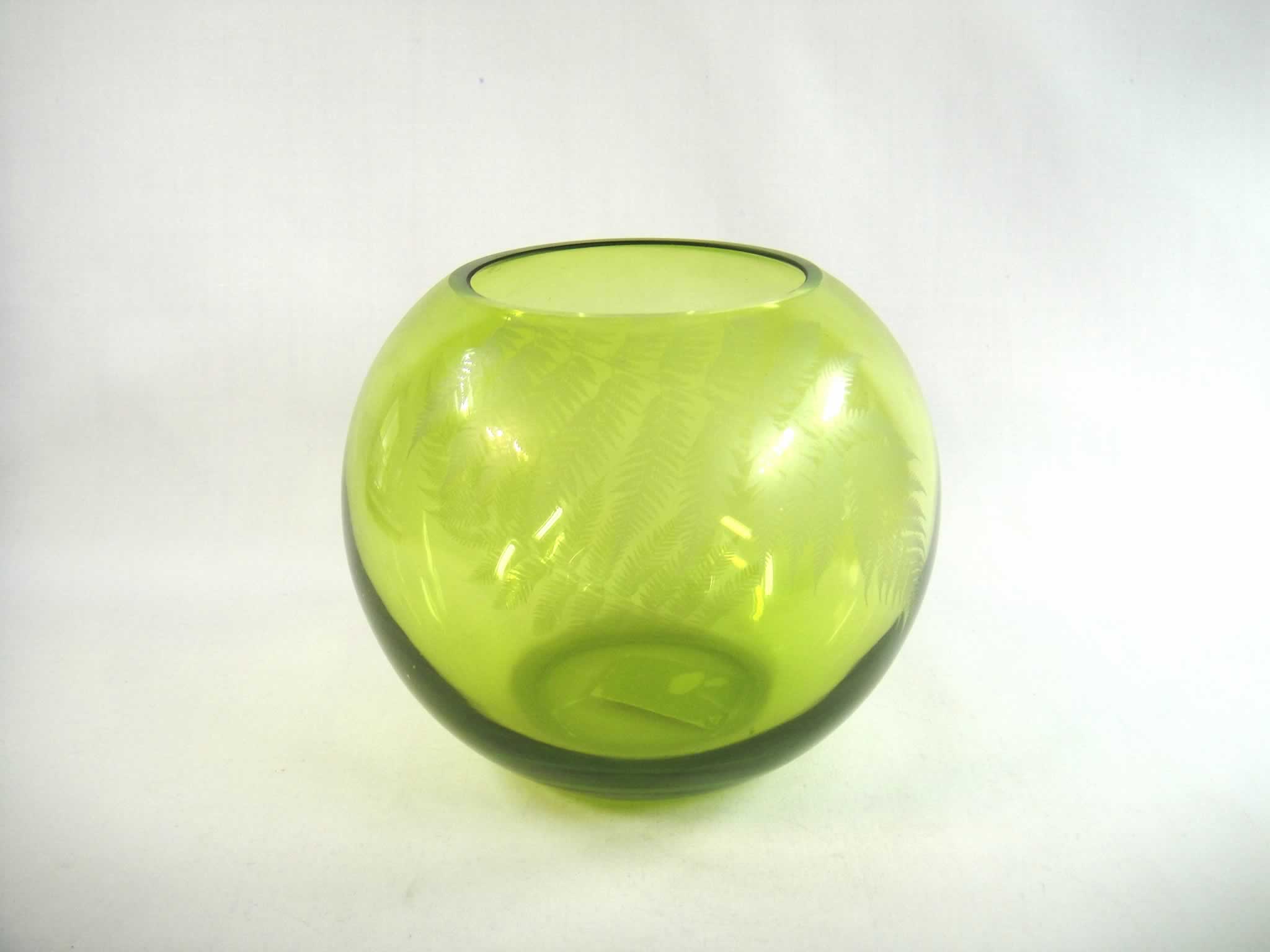 FG1755 Hand Blown Colored Glass Vase