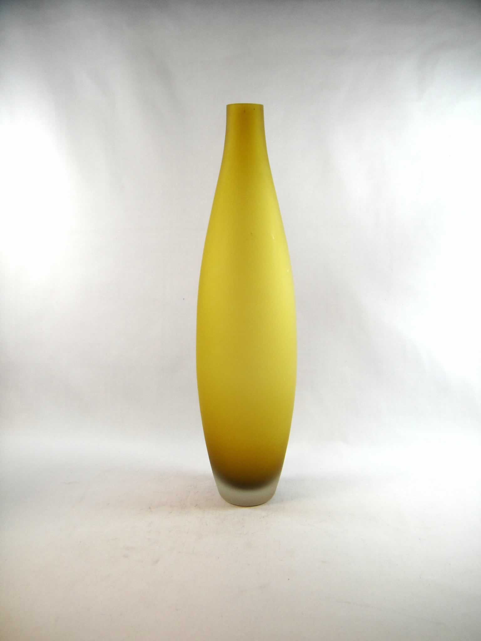 FG2996 Hand Blown Colored Glass Vase