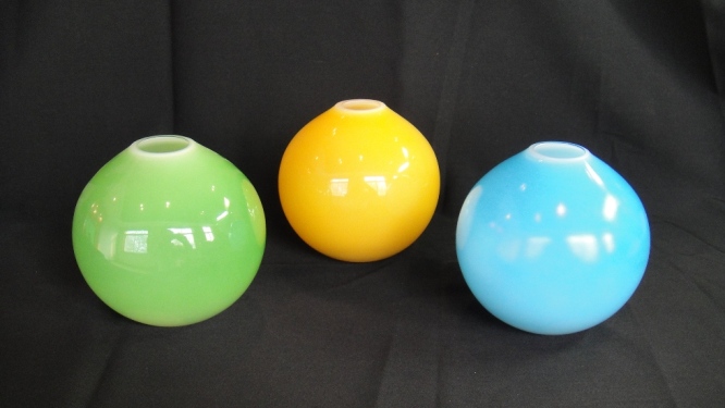 FG5352 Hand Blown Colored Glass Vase