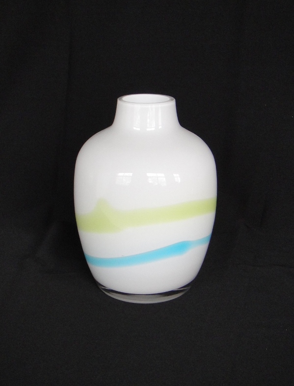 FG5395 Hand Blown Colored Glass Vase